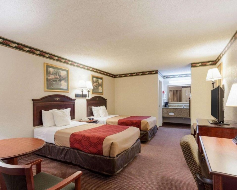 Econo Lodge Grenada Main image