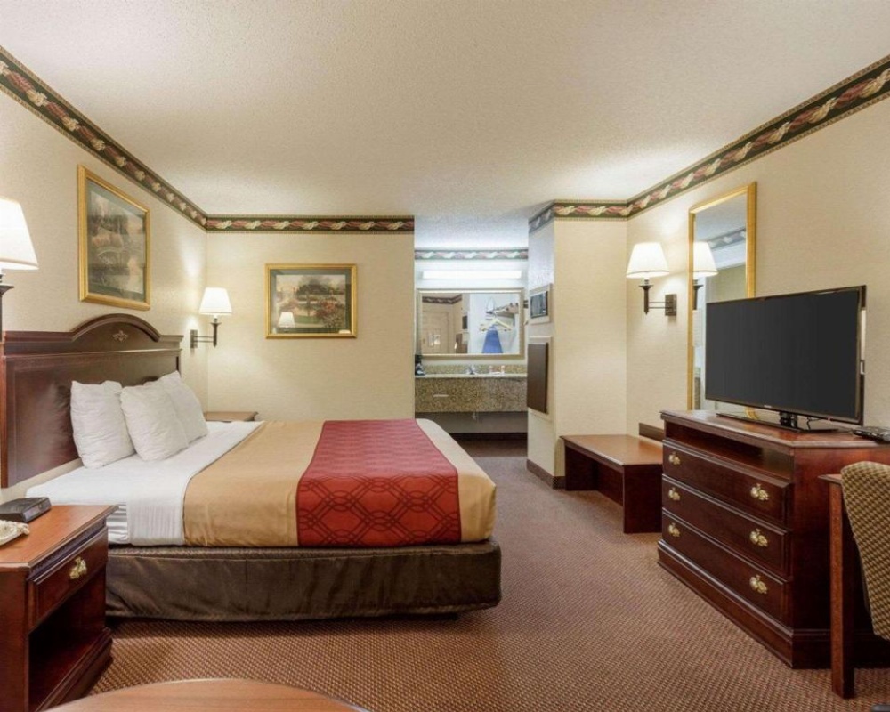 King Room - Accessible/Non-Smoking